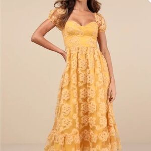 Lulu's Yellow Gold Ruffled Tiered Midi Dress Sweetheart Neckline